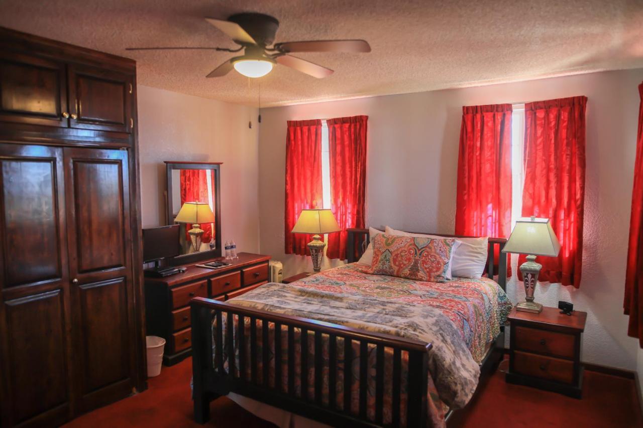 Playa Hermosa Inn At The Beach เอนเซนาดา ภายนอก รูปภาพ