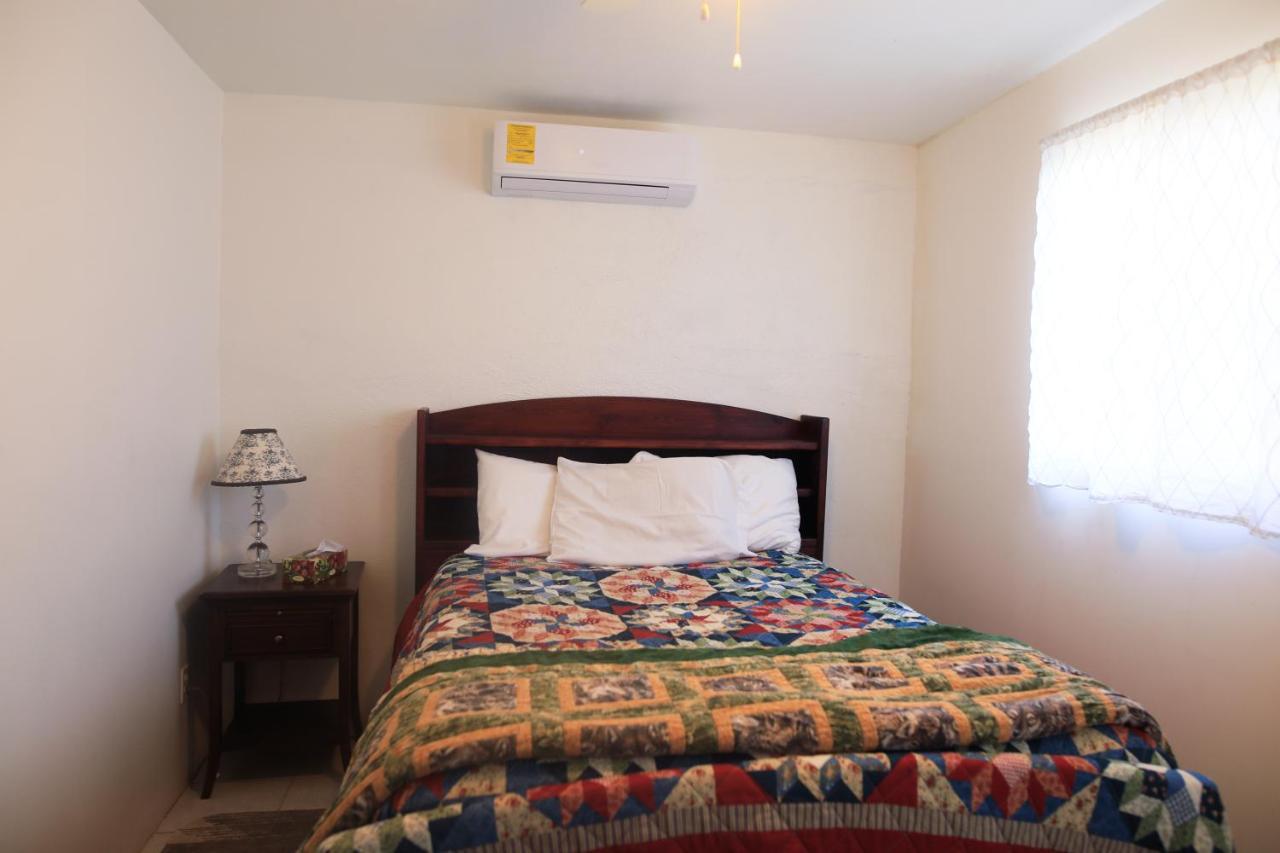 Playa Hermosa Inn At The Beach เอนเซนาดา ภายนอก รูปภาพ
